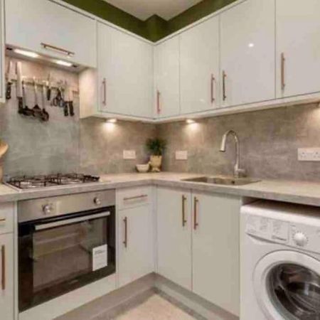 Cosy 2 Bedroom Flat In Единбург Екстер'єр фото